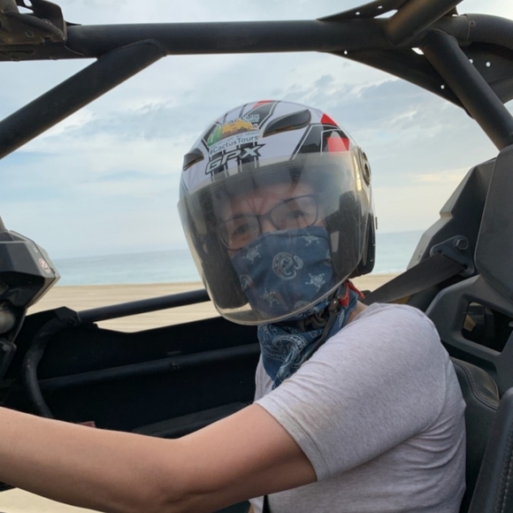 Meet your Posher, Veronica - Picture 9 of 12